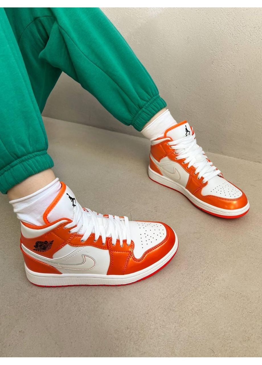 КРОСІВКИ ЖІНОЧІ NIKE AIR JORDAN 1 RETRO ELECTRO ORANGE НАЙК АІР ДЖОРДАН No Brand білі демісезони (368870469)