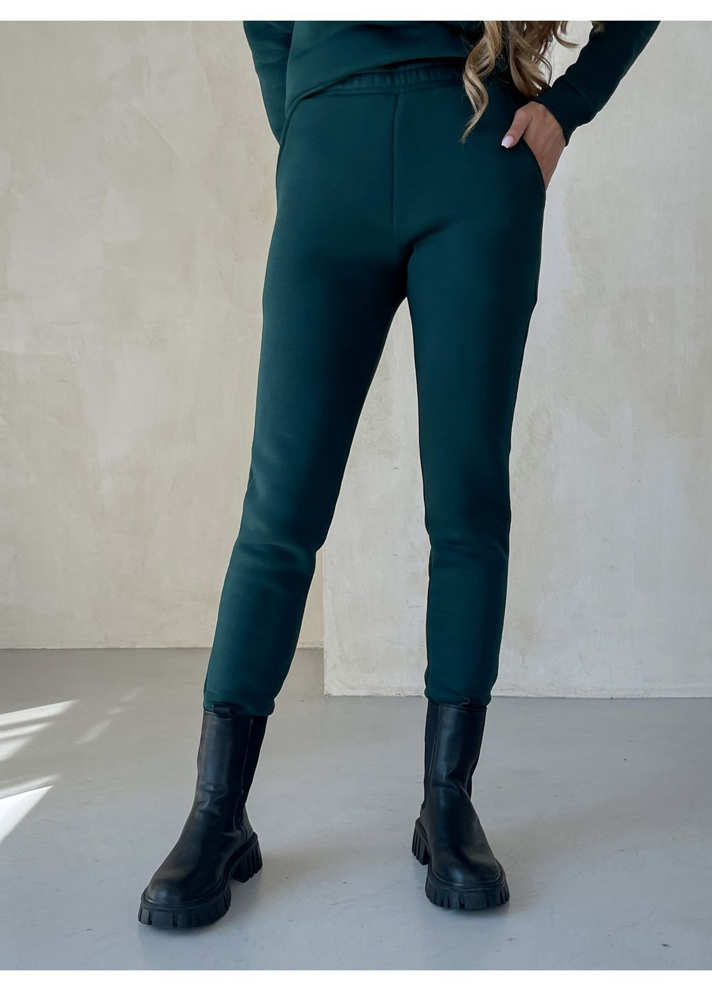 Жіночий костюм утеплений на флісі (кофта, штани) зелений S-M No Brand 100001082 (365285184)