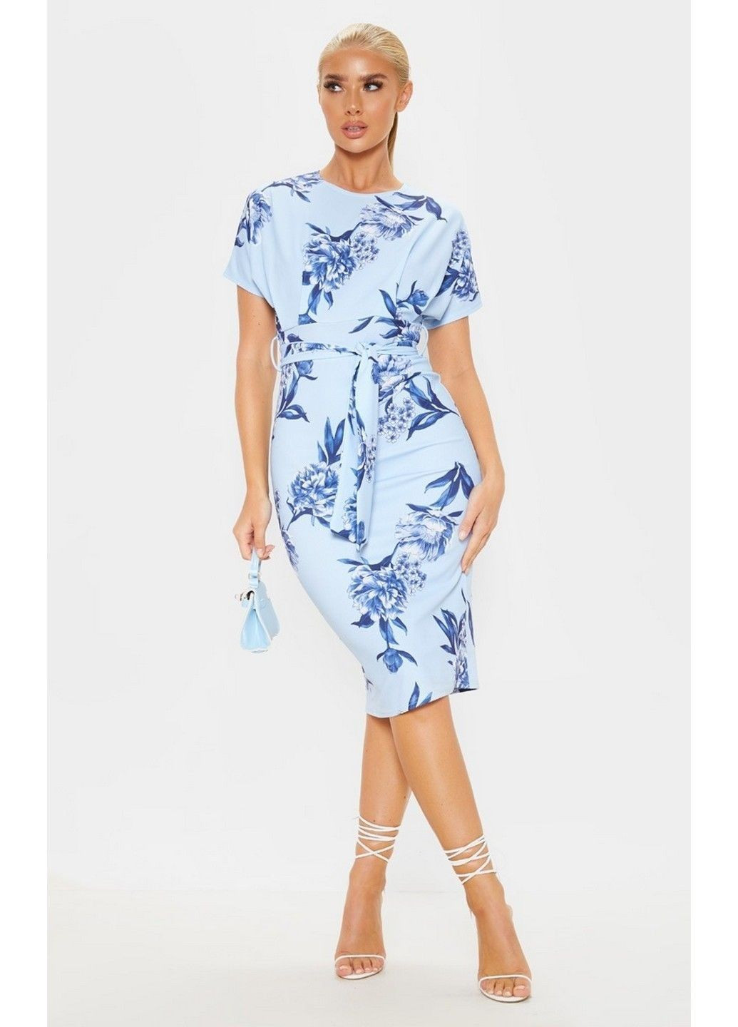 Голубое кэжуал платье PrettyLittleThing с цветочным принтом