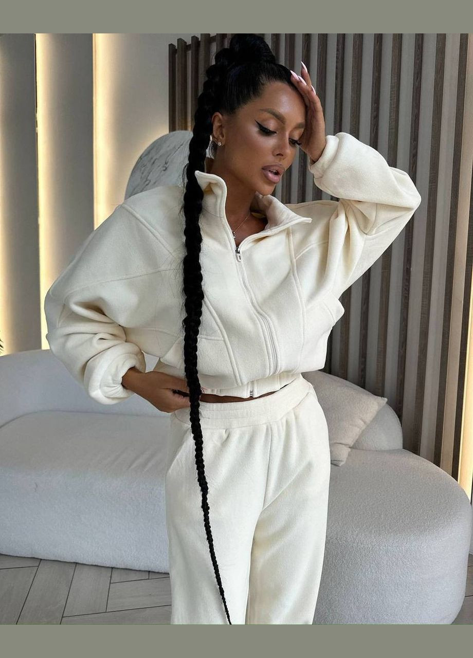 Теплий молочний спортивний костюм з якісного матеріалу на флісі – комфортний вибір для холодної пори року No Brand 308 (315412879)