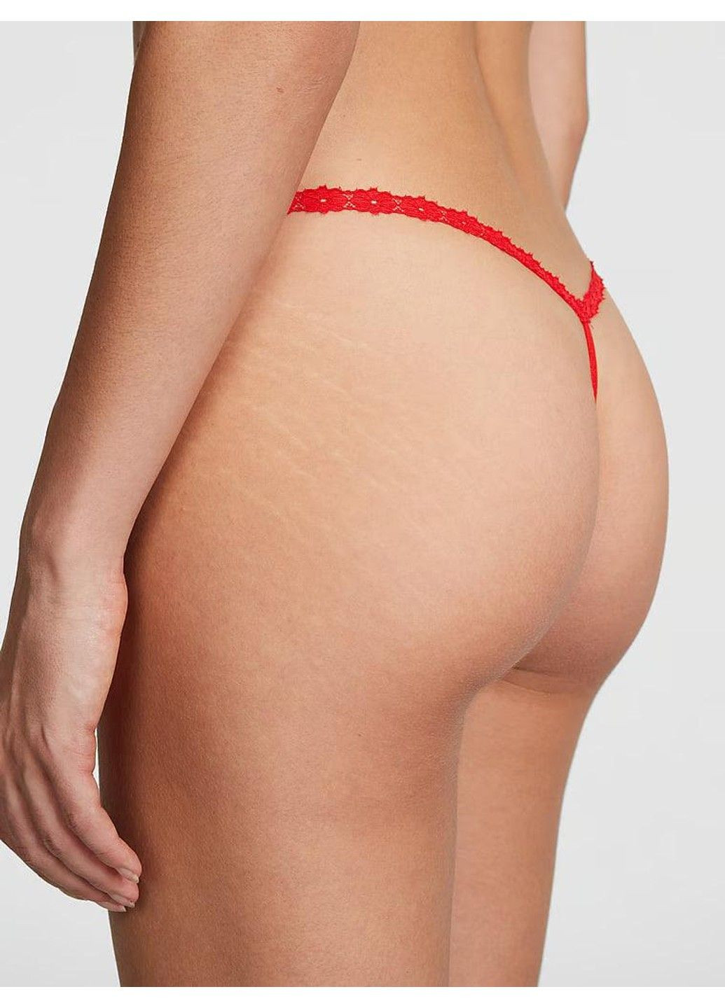 Трусики-стринги женские кружевные PINK Wink V-String Panty красные Victoria's Secret (348779881)