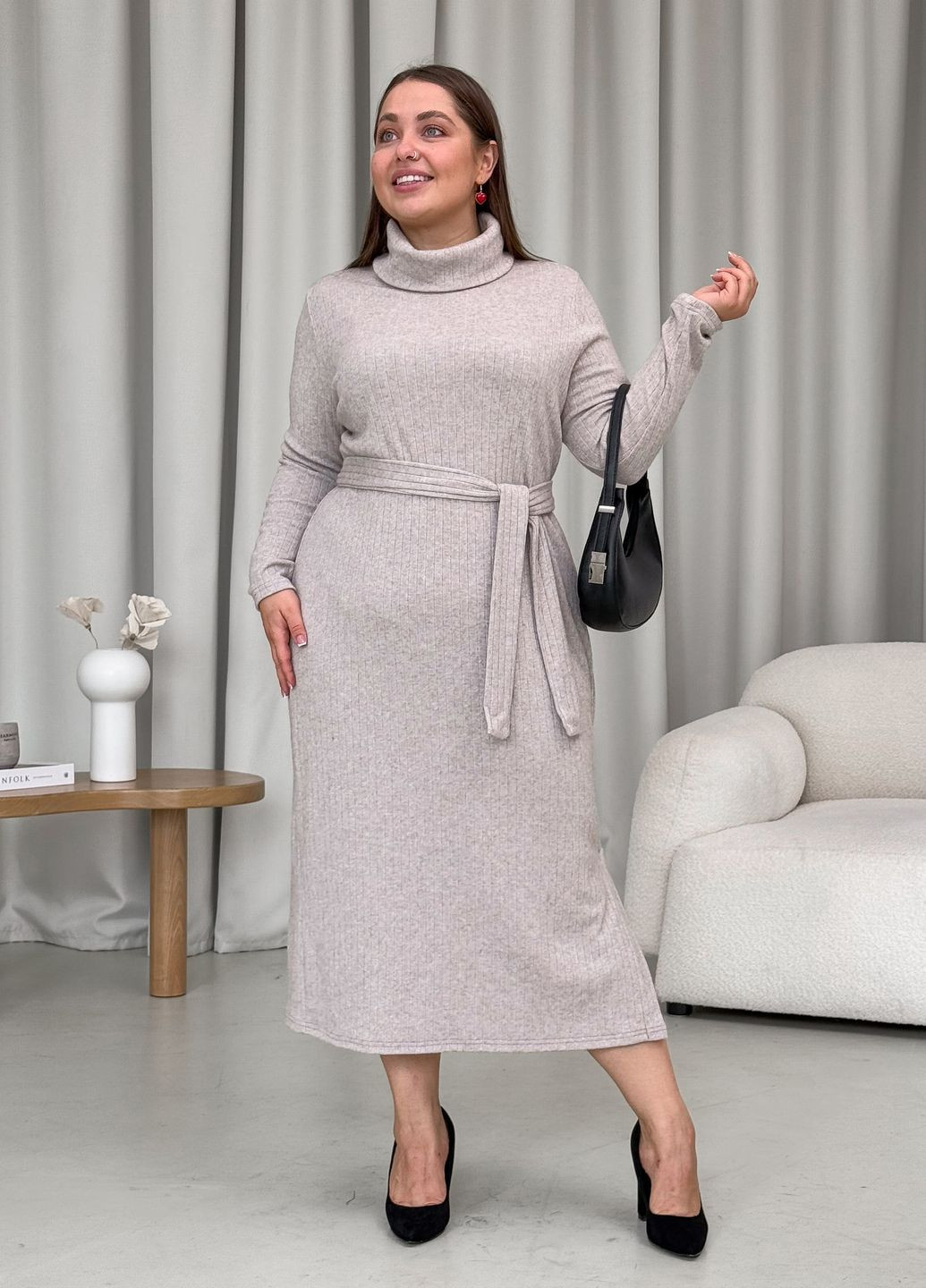 Бежева повсякденний ангорова зимова тепла вільна сукня з високим горлом з пояском (солоха в подарунок) сукня-світшот, сукня-водолазка, сукня светр, силуетна Merlini однотонна