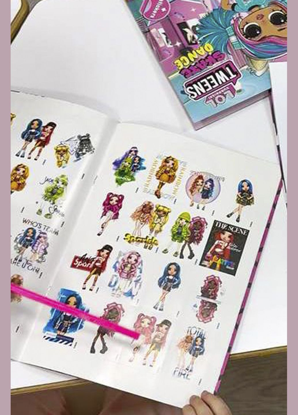 Розмальовка зі стікерами L.O.L O.M.G. Queens колір різнокольоровий CB-00281212 Ідейка (339042109)