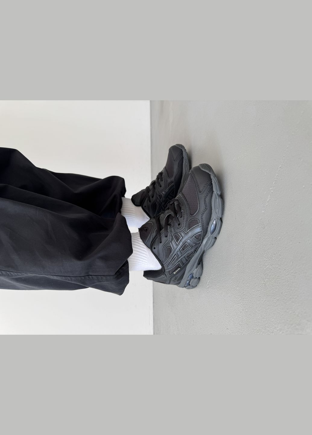 Черные демисезонные кроссовки мужские asics gel-nyc gore-tex black | асикс гель-нюк черные No Brand