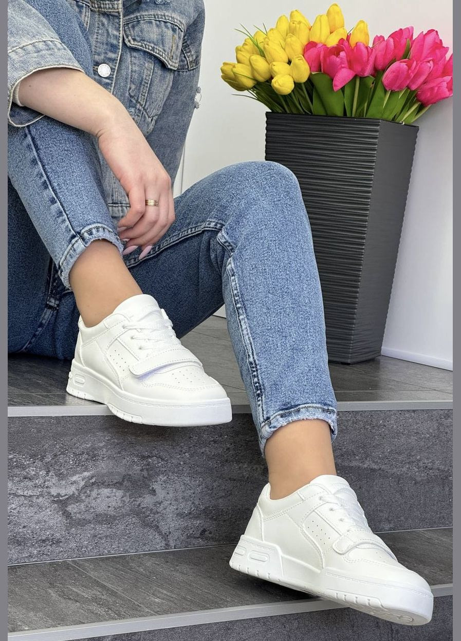 Жіночі молодіжні кросівки 1297 Білі No Brand білі демісезони (322874023)