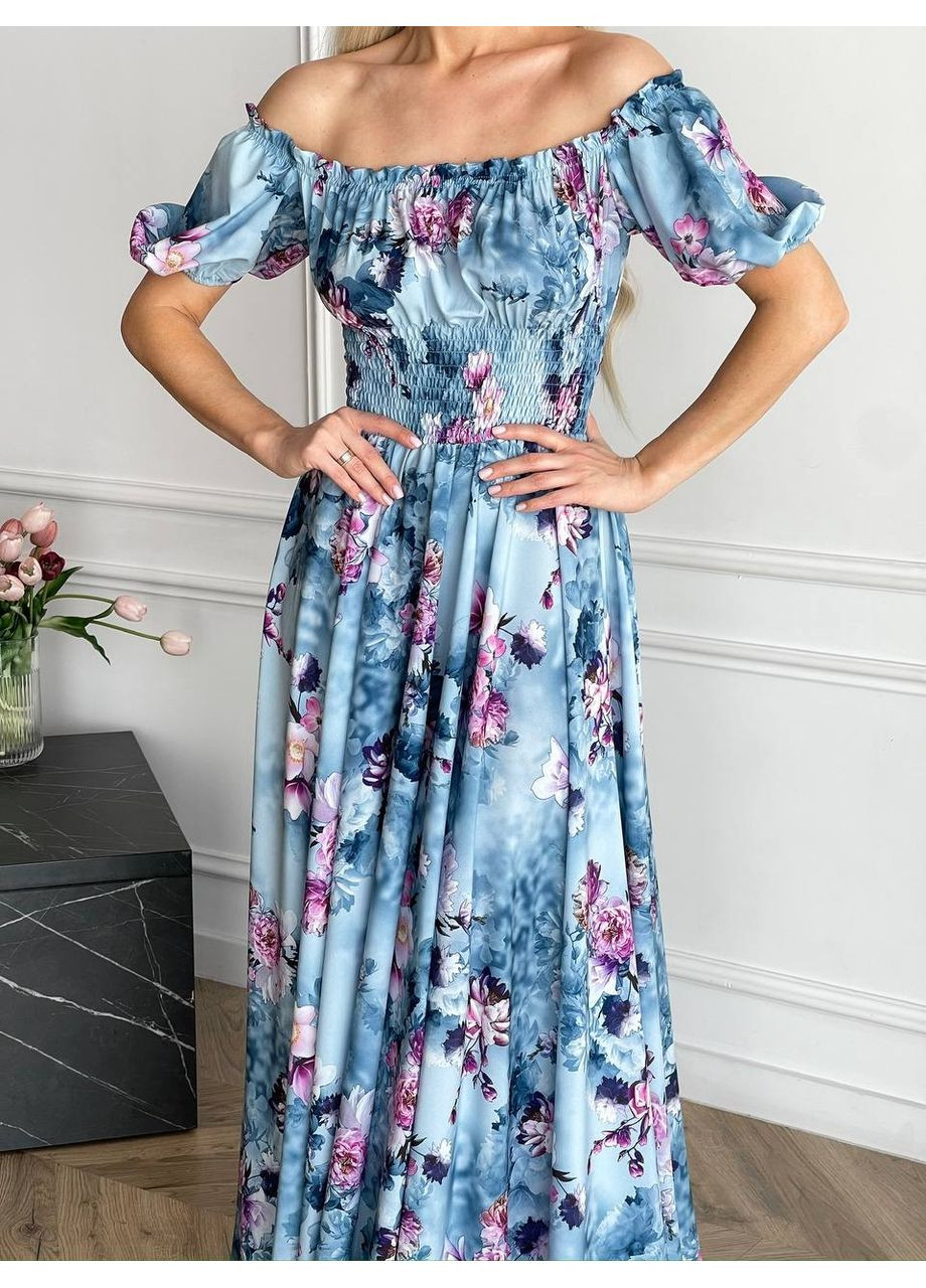 Блакитна сукня максі в підлогу у рожеву квітку чорного кольору No Brand