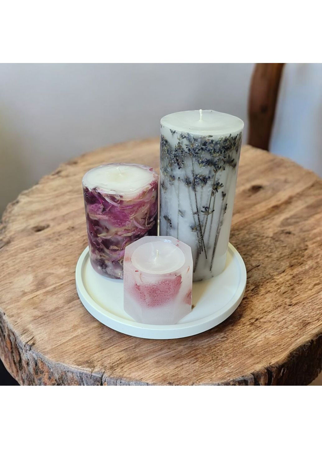 Набор декоративных свечей ручной работы свечи ароматические в наборе из 3 шт на подставке с лавандой, пионом и листьями Handmade Studio - AV (369636976)
