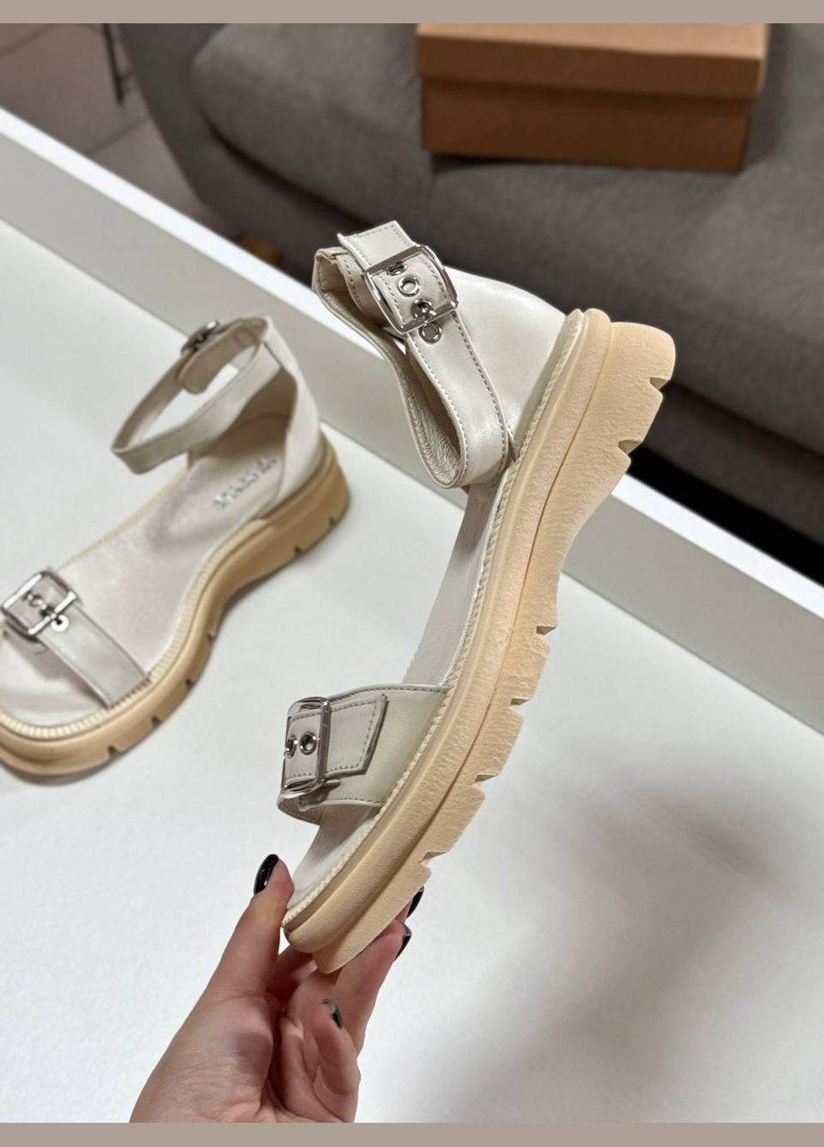 Бежевые босоножки Prelesta