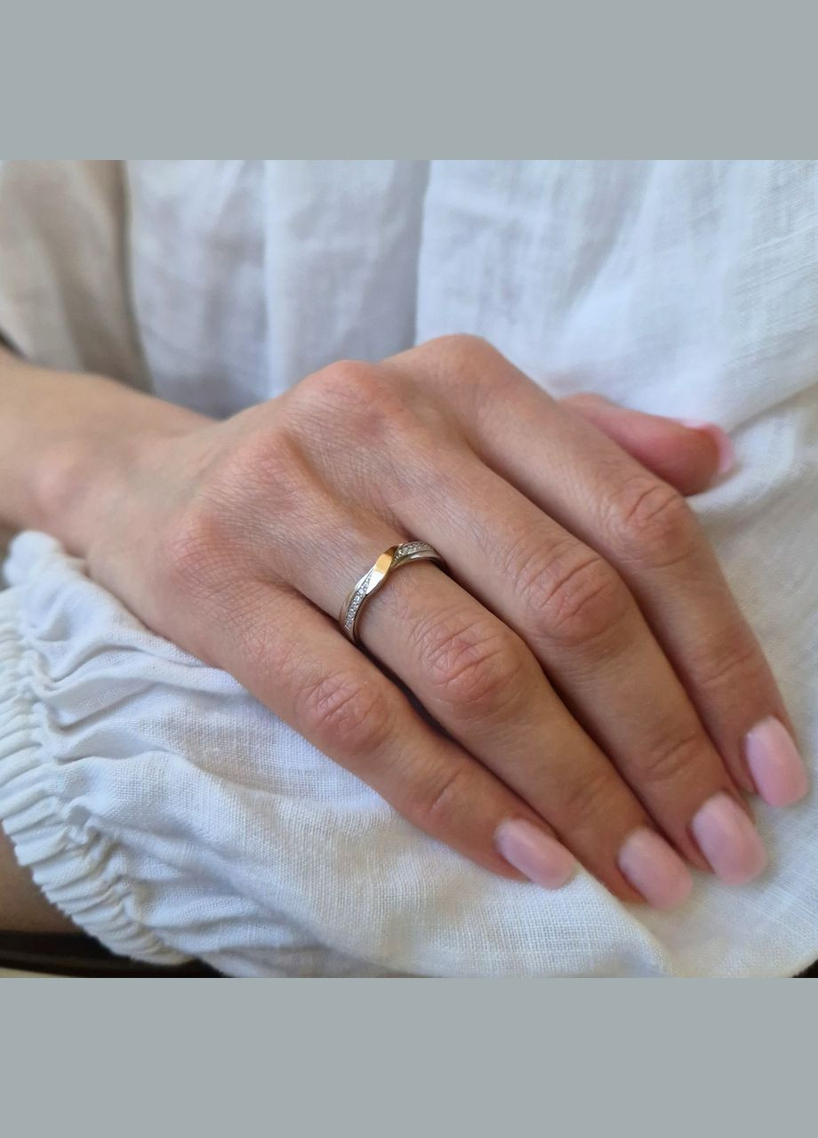 Серебряное кольцо с золотой пластиной с Белыми камнями размер серебро 925 пробы 1575к 1.16г Nobrand (363969254)