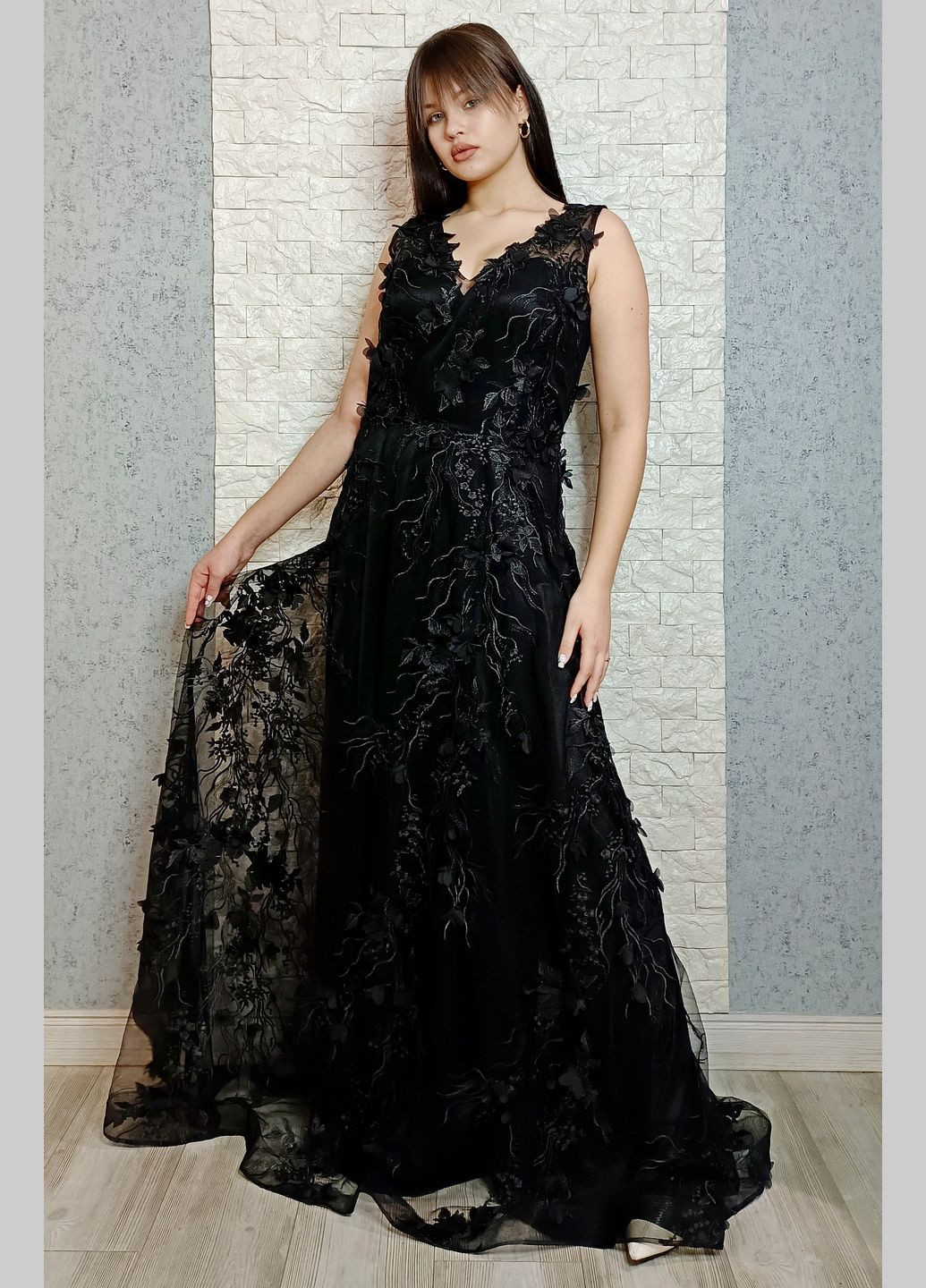 Черное вечернее платье а-силуэт Rengin однотонное