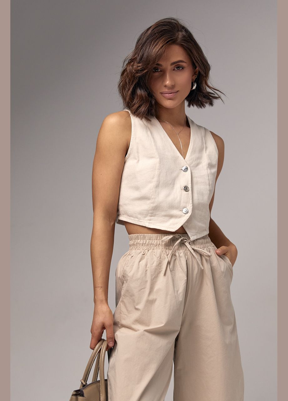 Бежевый женский короткий жилет котоновый на пуговицах - бежевый цвет, l (sku_9050) No Brand однотонный - всесезон