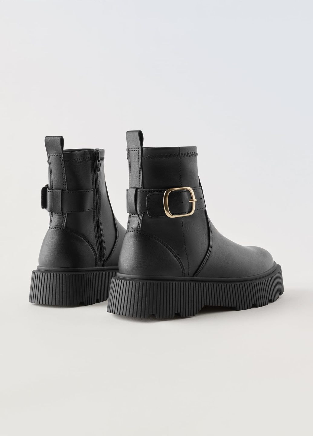 Черные кэжуал осенние ботинки Zara