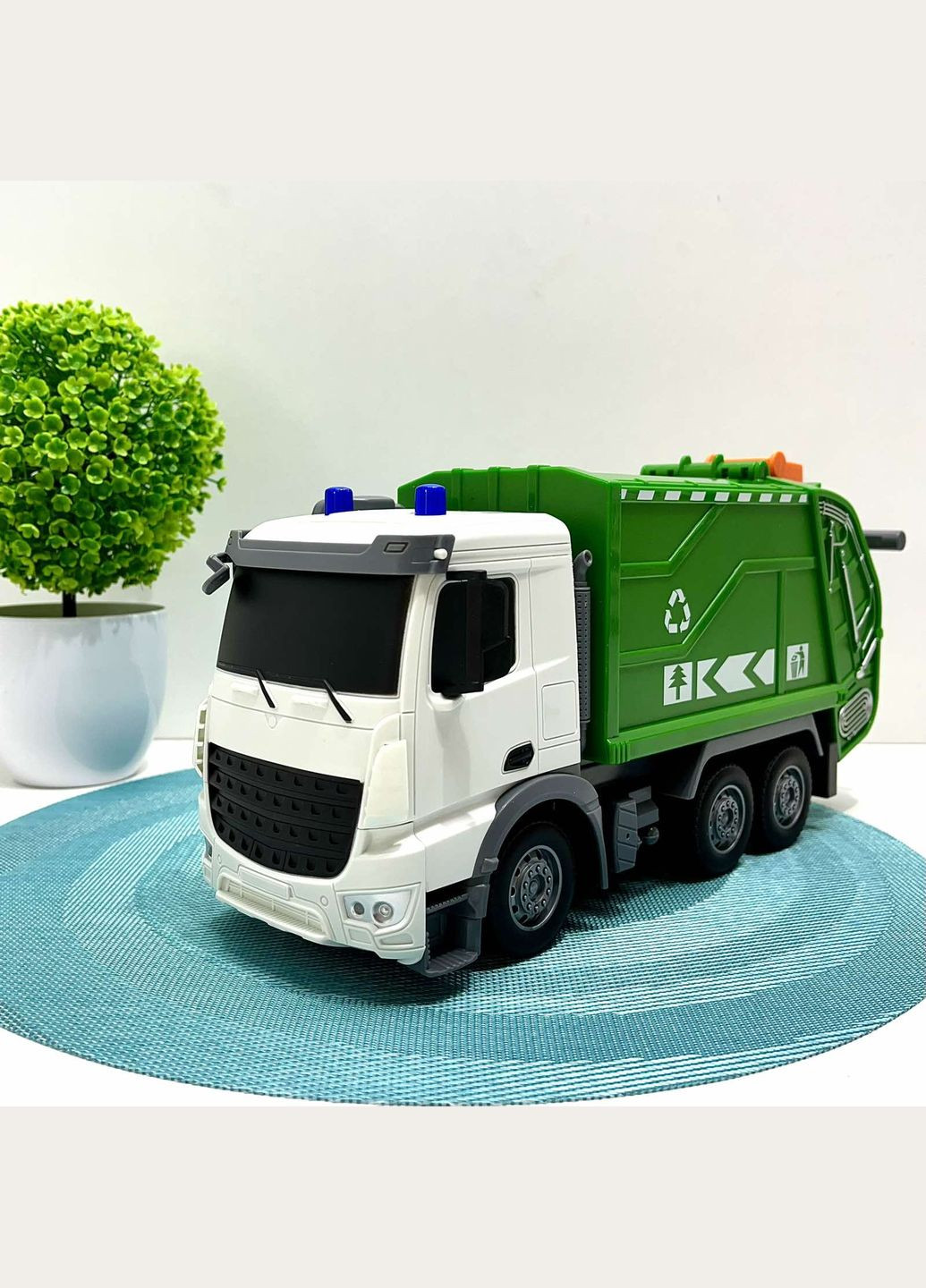 Сміттєвоз на радіокеруванні світло рухомі деталі на акумуляторі 32 см Зелений (HT077) No Brand (307823797)