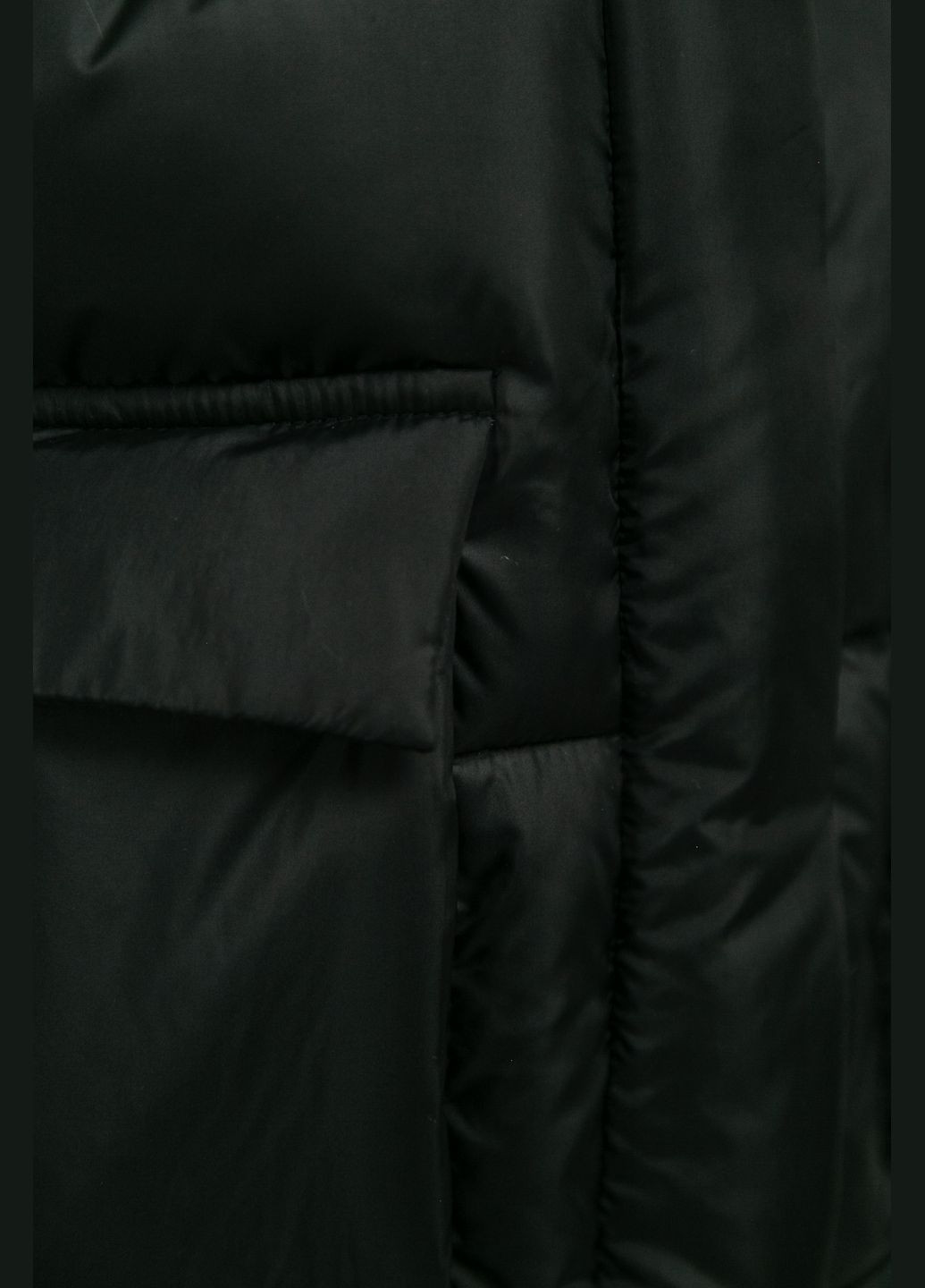 Черная зимняя куртка зимняя с карманами CHICLY