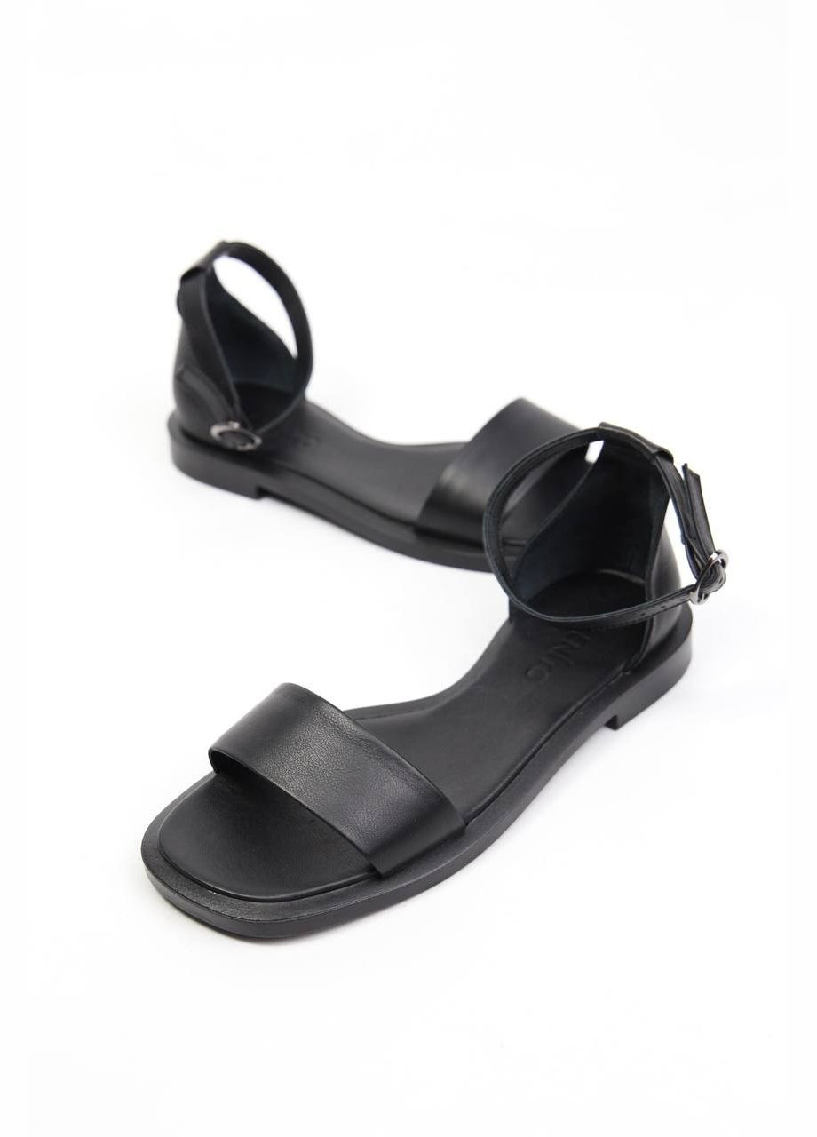 Черные босоножки Benito без застежки