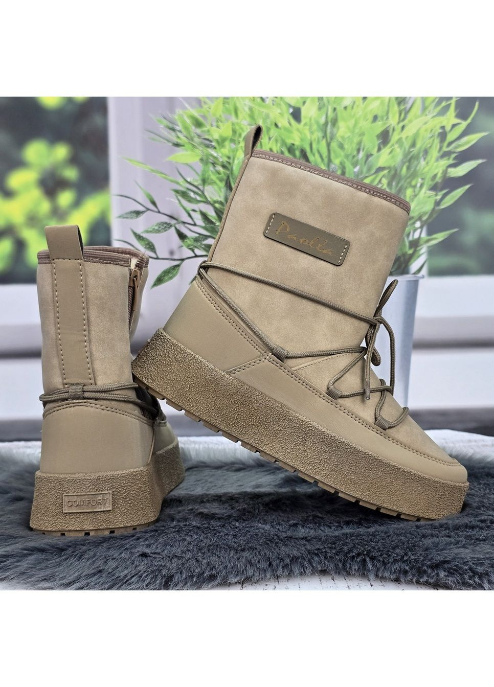 Зимние сапоги угги черные женские зимние утепленные на молнии Paolla