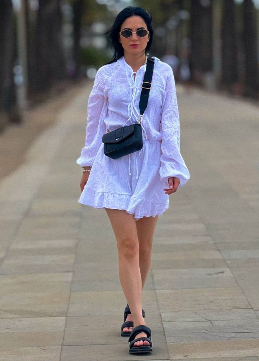 Вишуканий легкий літній комбінезон на зав'язках з довгими рукавами ліхтарик Tik-Tak однотонний білий повсякденний муслін