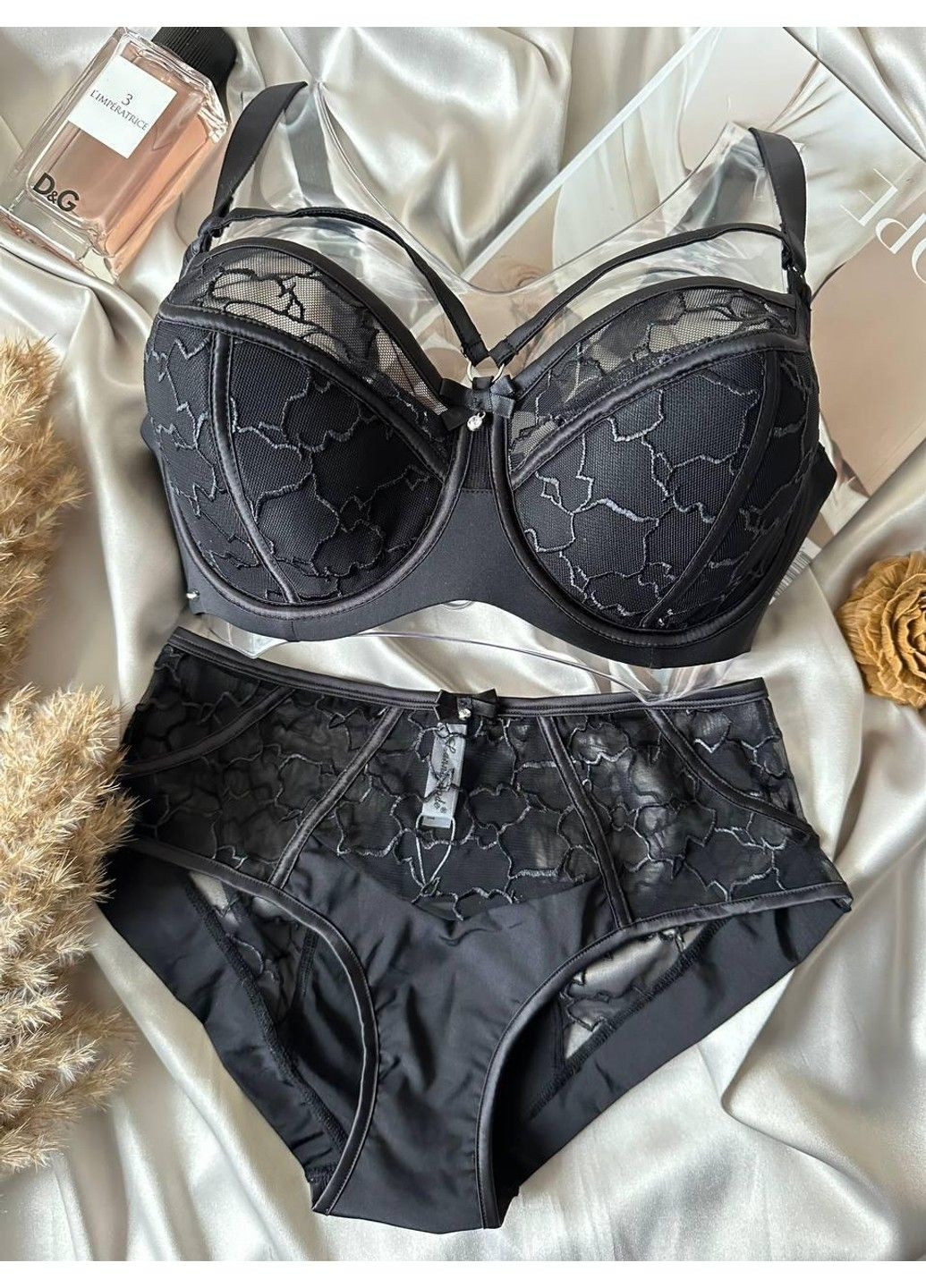 Черный женское черное нижнее белье с портупеей комплект Lanny Mode