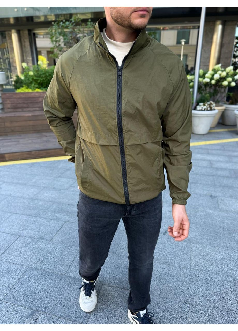 Оливковая (хаки) демисезонная ветровка Vakko