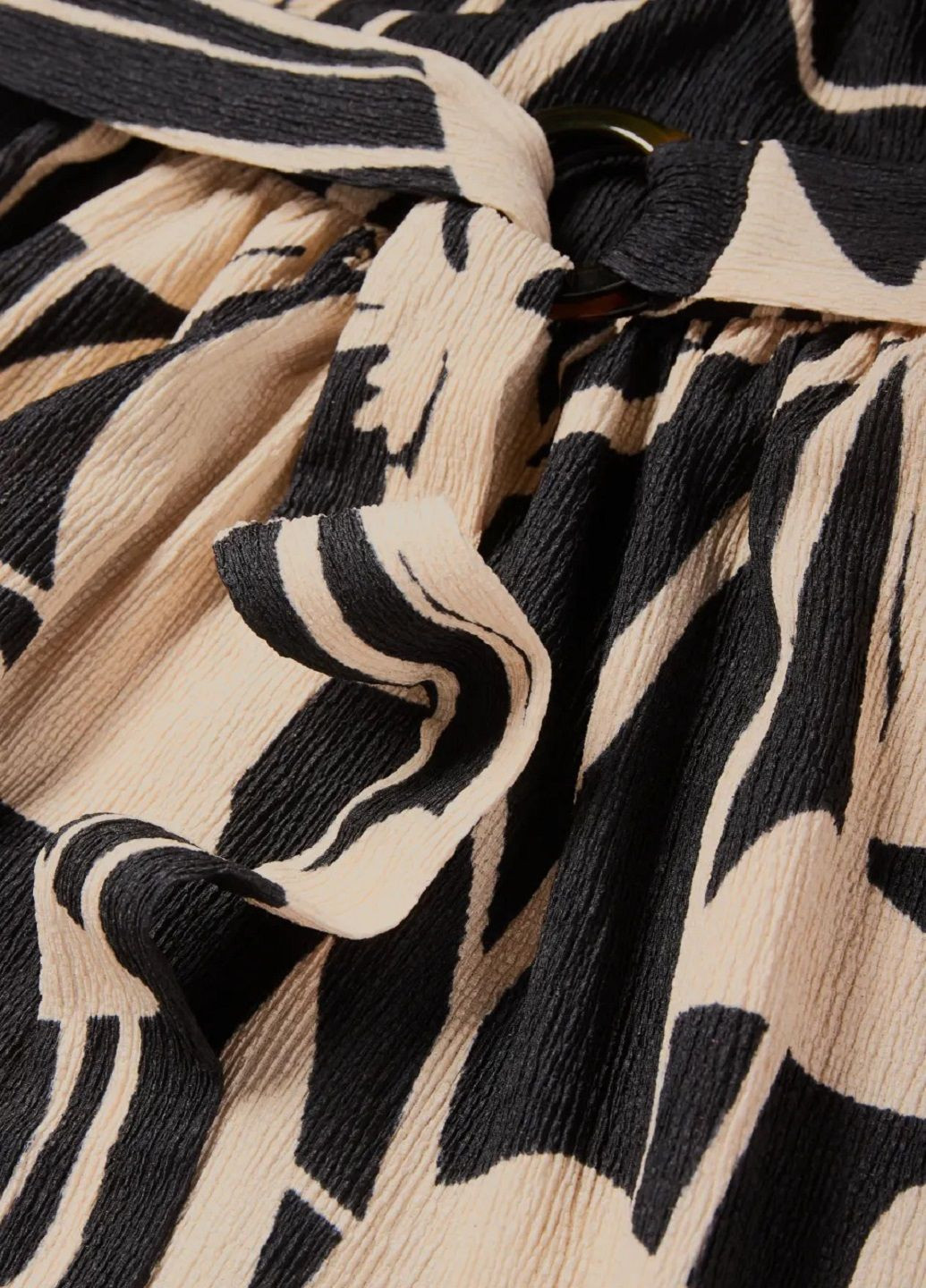 Черное повседневный платье C&A с цветочным принтом