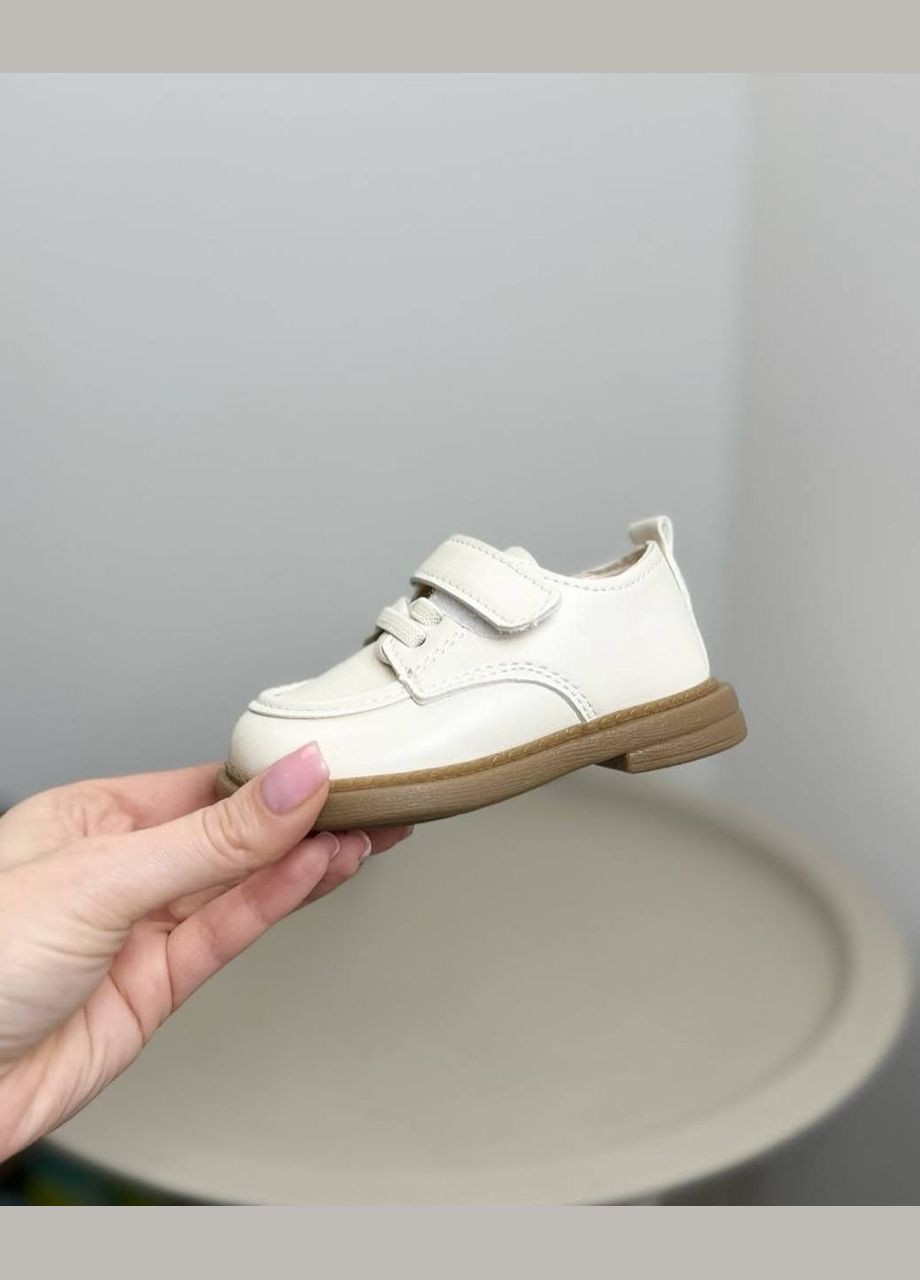 Туфлі дитячі класичні молочні 1520 No Brand (330765528)