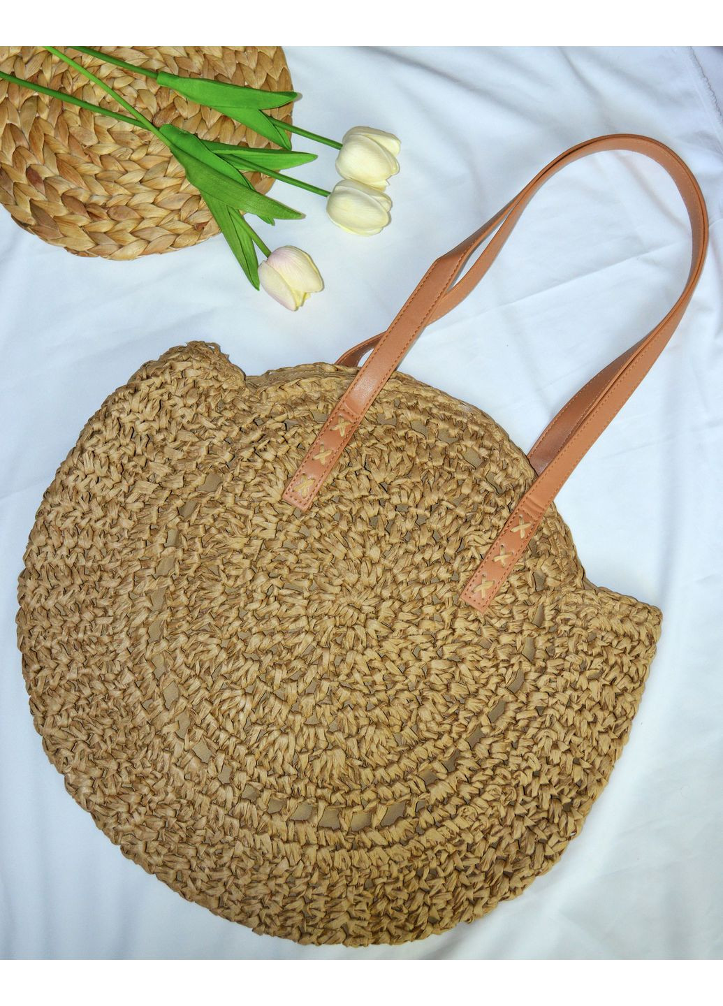 Сумка женская плетеная из рафии вместительная круглой формы с узором. No Brand (361445945)