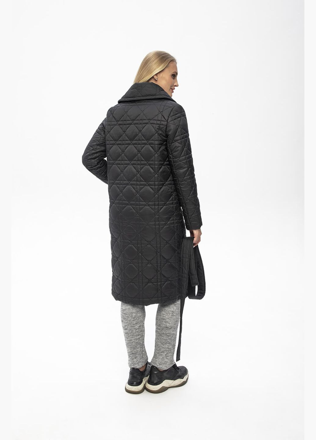 Черное демисезонное Пальто Мира (01189-black44) MioRichi