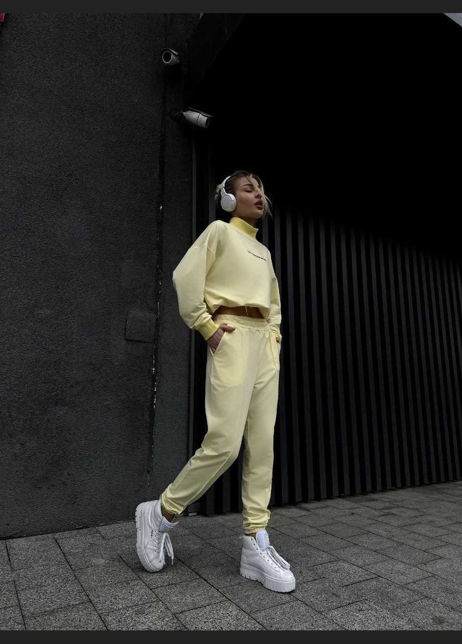 Жіночий спортивний костюм No Brand (317226802)