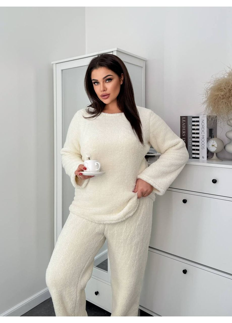 Молочная теплая махровая пижама Osoblyva