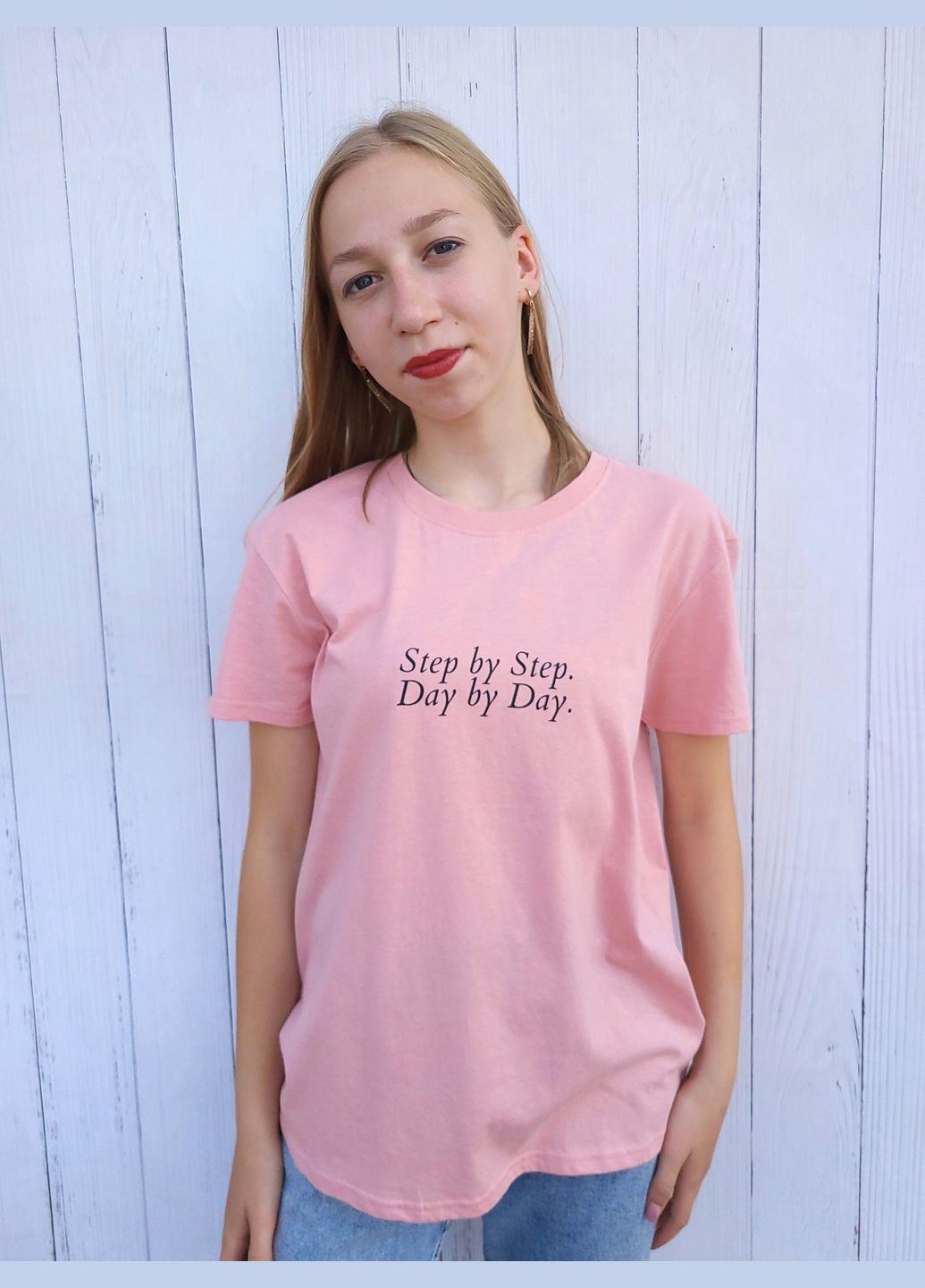 Розовая демисезон футболка женская классическая однотонная с надписью Pink Woman