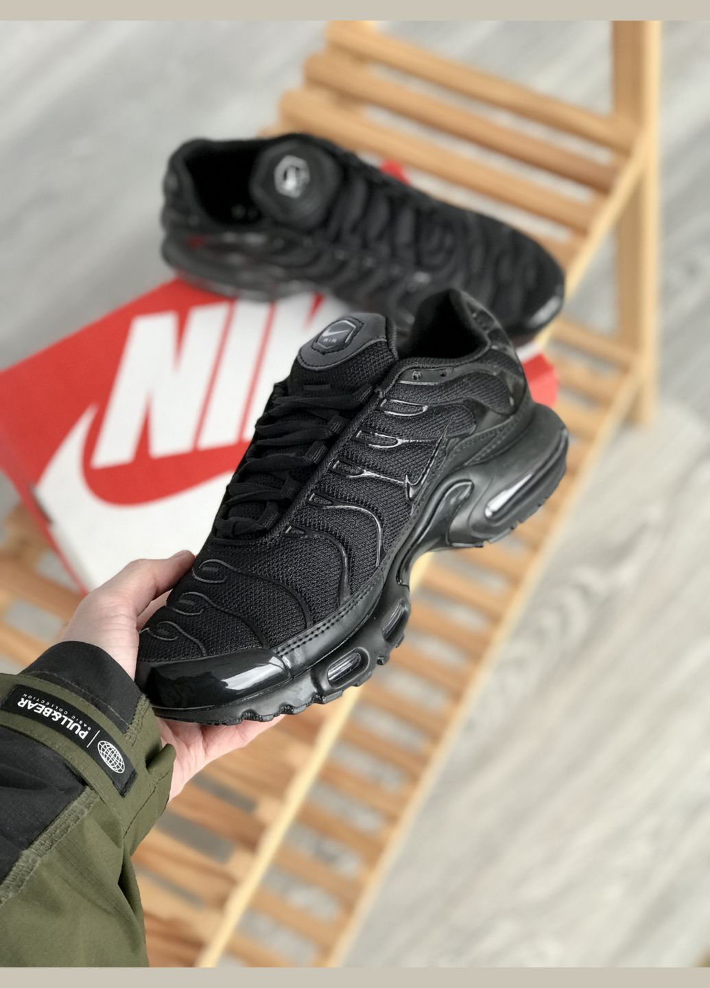 Черные демисезонные кроссовки мужские и женские Nike air max Tn plus black | Найк аір макс Тн плюс