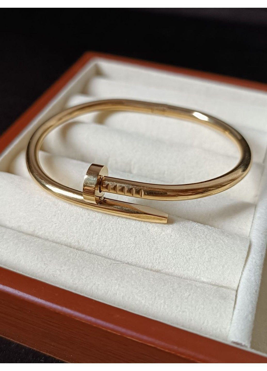 Браслет-цвях жіночий із медичної сталі золотистий No Brand (368713792)