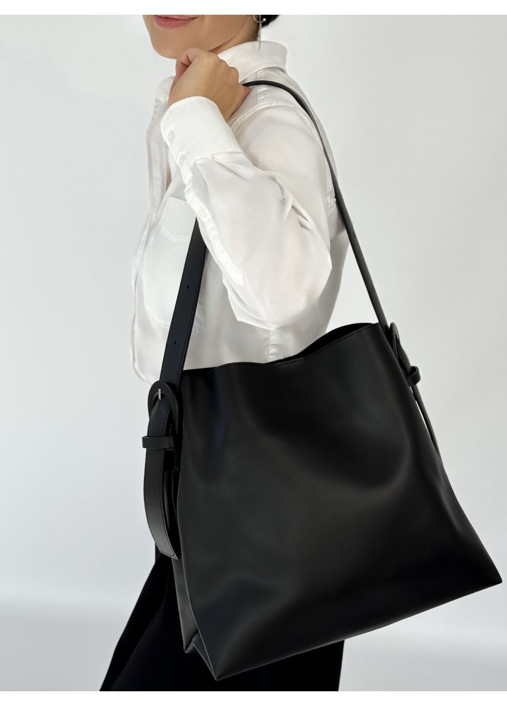 Жіноча сумка ST-22 Чорна Savvy (373297156)