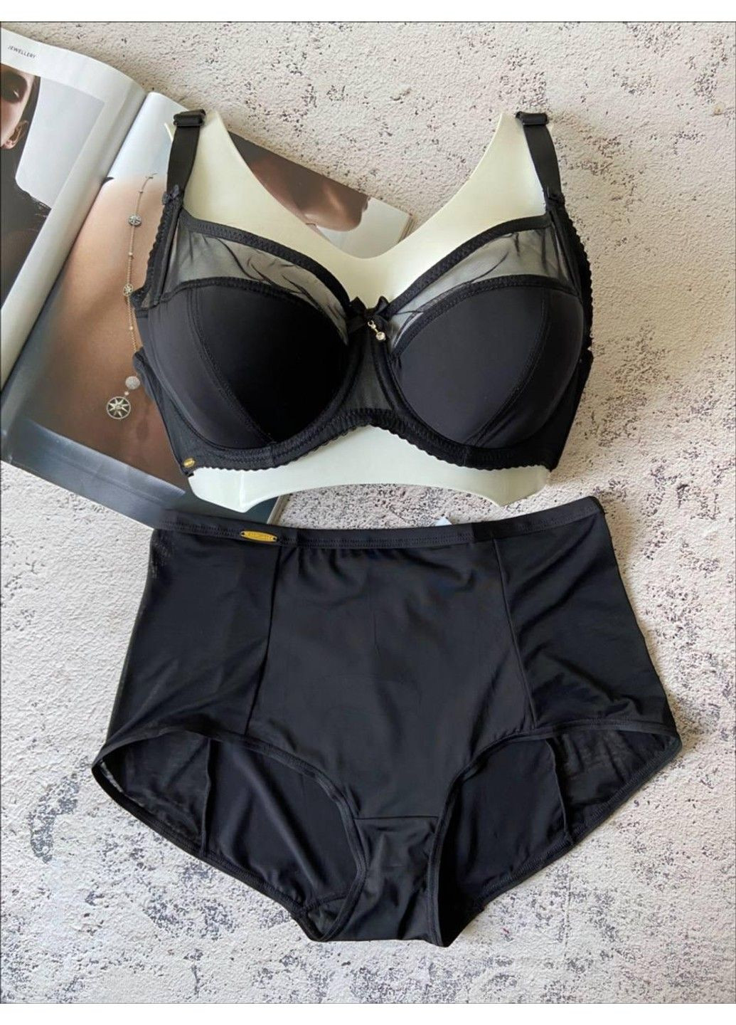 Чорний чорна жіноча спокуслива білизна комплект на чашку с Lanny Mode