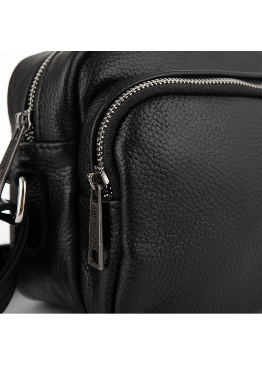 Чоловіча шкіряна сумка через плече 23х16х11 см TARWA (315869198)