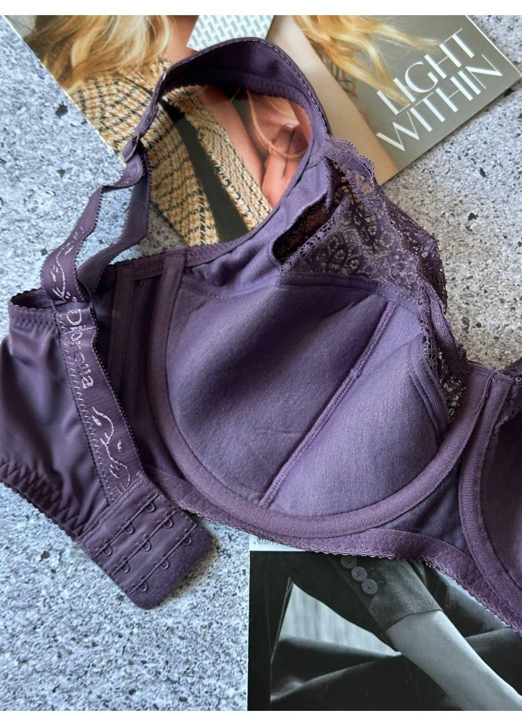 Сиреневый ажурный бюстгальтер тонкий поролон фиолетовый Diorella