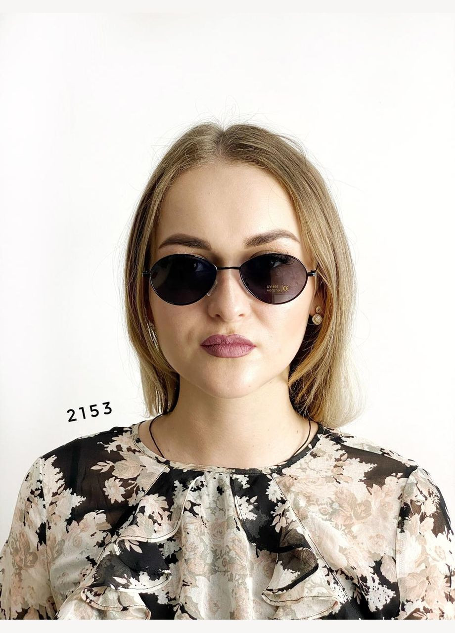 Топові сонцезахисні окуляри в чорній оправі з чорними лінзами No Brand (302370737)