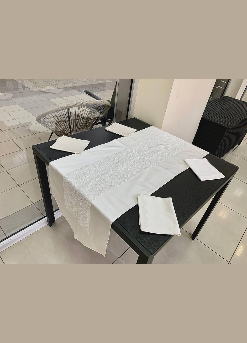 Декоративна доріжка на стіл та столові серветки. Колір Молочний Набір для святкового столу. Hanna (322127132)