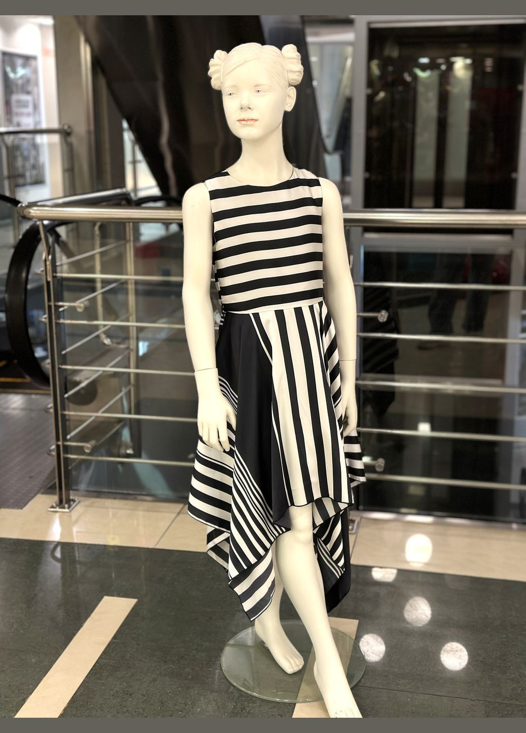 Чёрно-белое платье праздничное подростковое tbt267 черно-белое To Be Too (331155599)