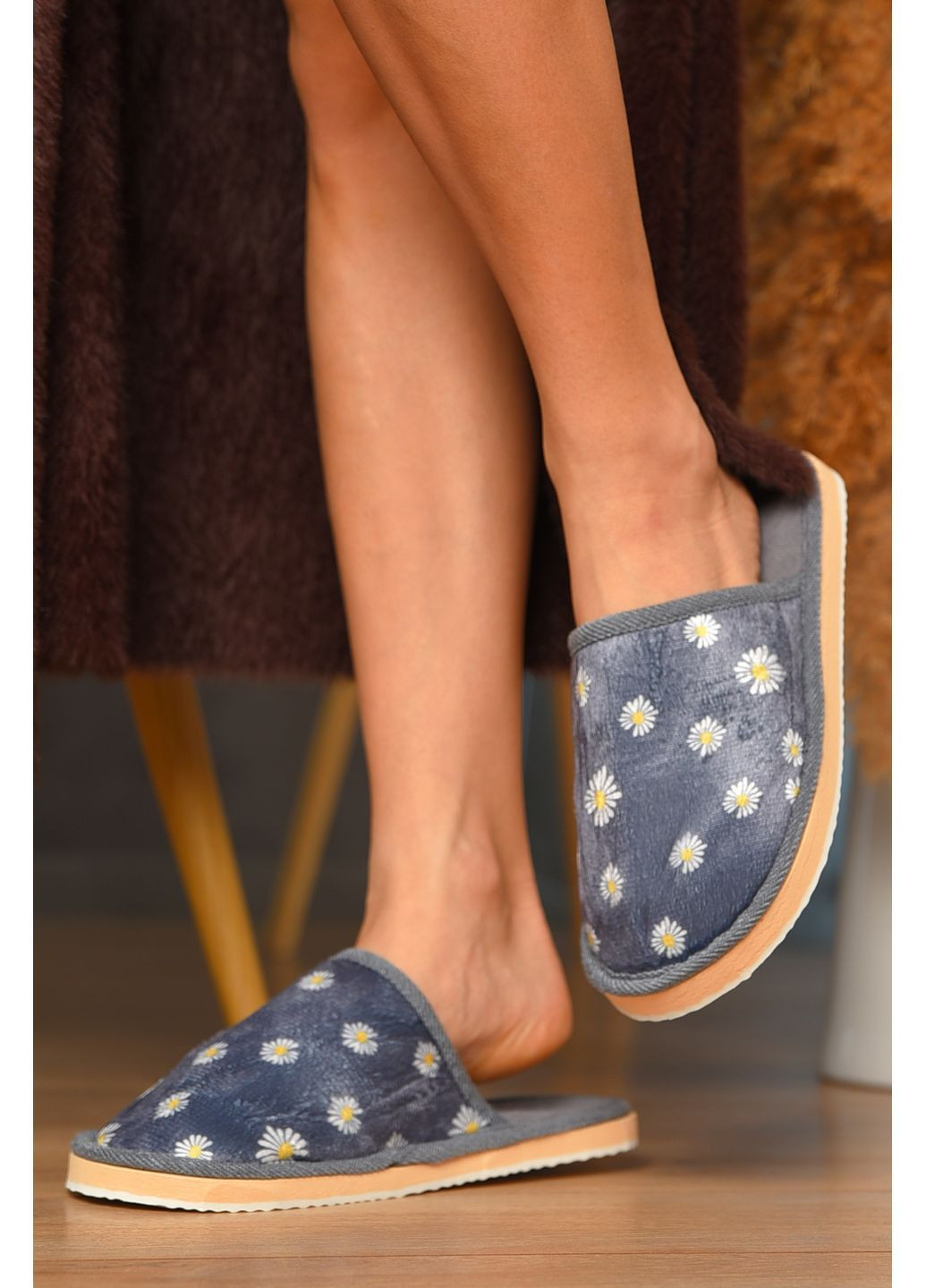 Капці домашні жіночі сірого кольору Let's Shop (368540525)