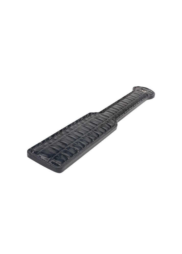 Шльопанка з тисненням під зміїну шкіру Behave! Punish Me, чорна Chisa (347643870)