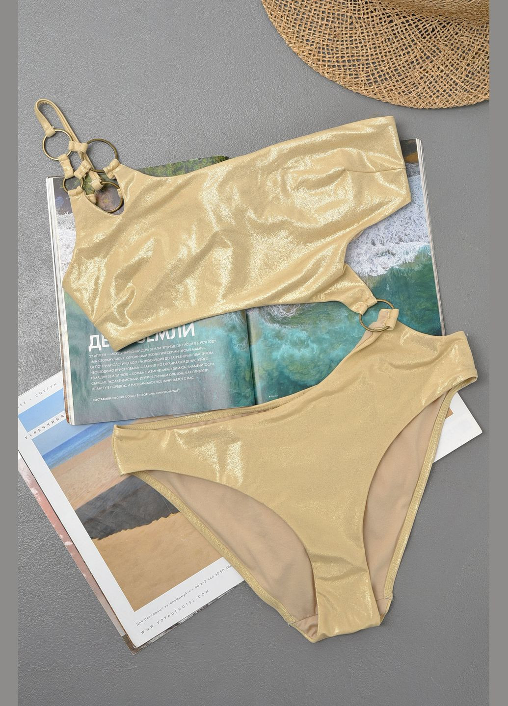 Золотий літній купальник жіночий суцільний золотого кольору чашка в бікіні Let's Shop