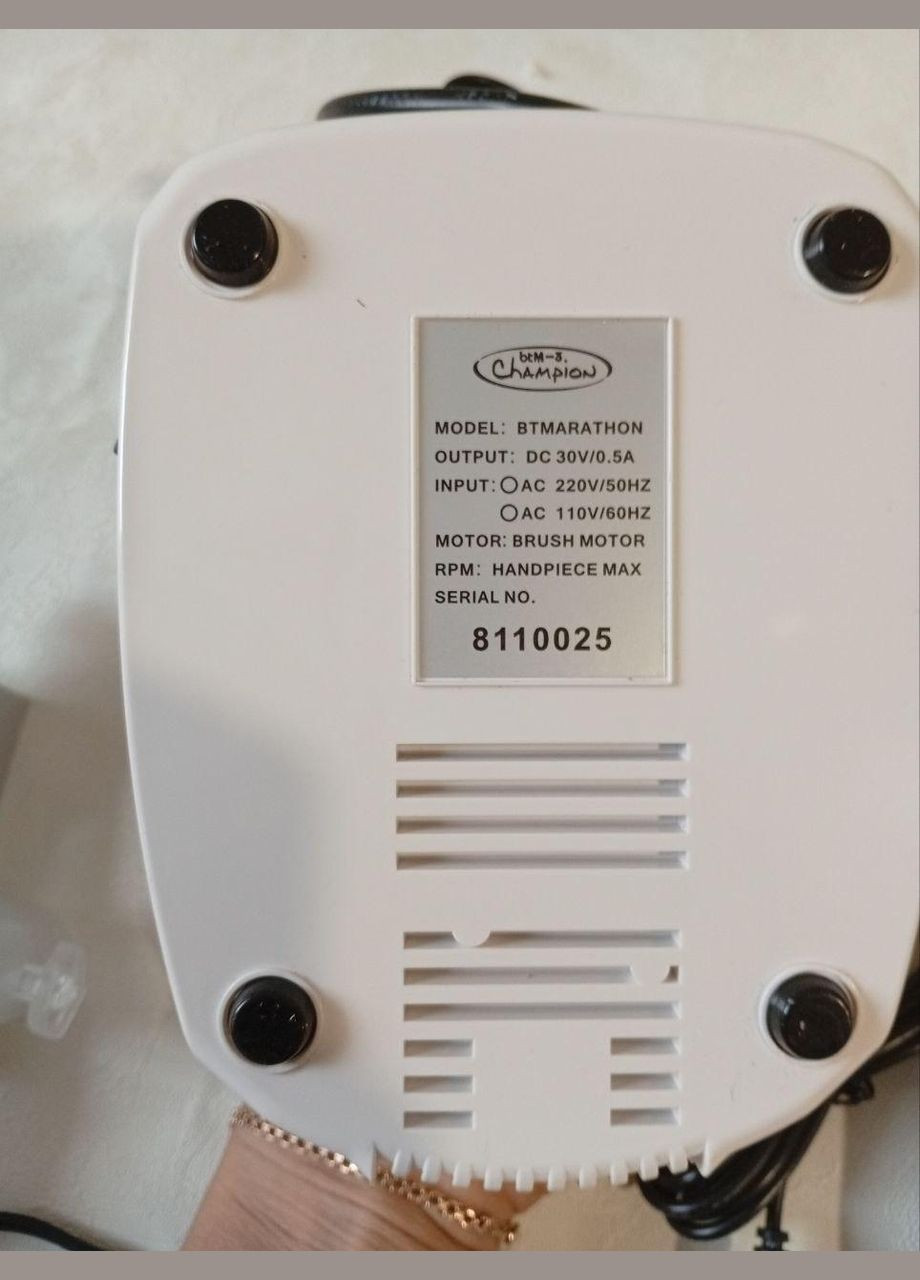 Фрезер Btmarathon Champion 3 апарат для манікюру та педикюру 45Вт 35000 об/хв з педаллю та насадками Білий MARATHON (340908266)