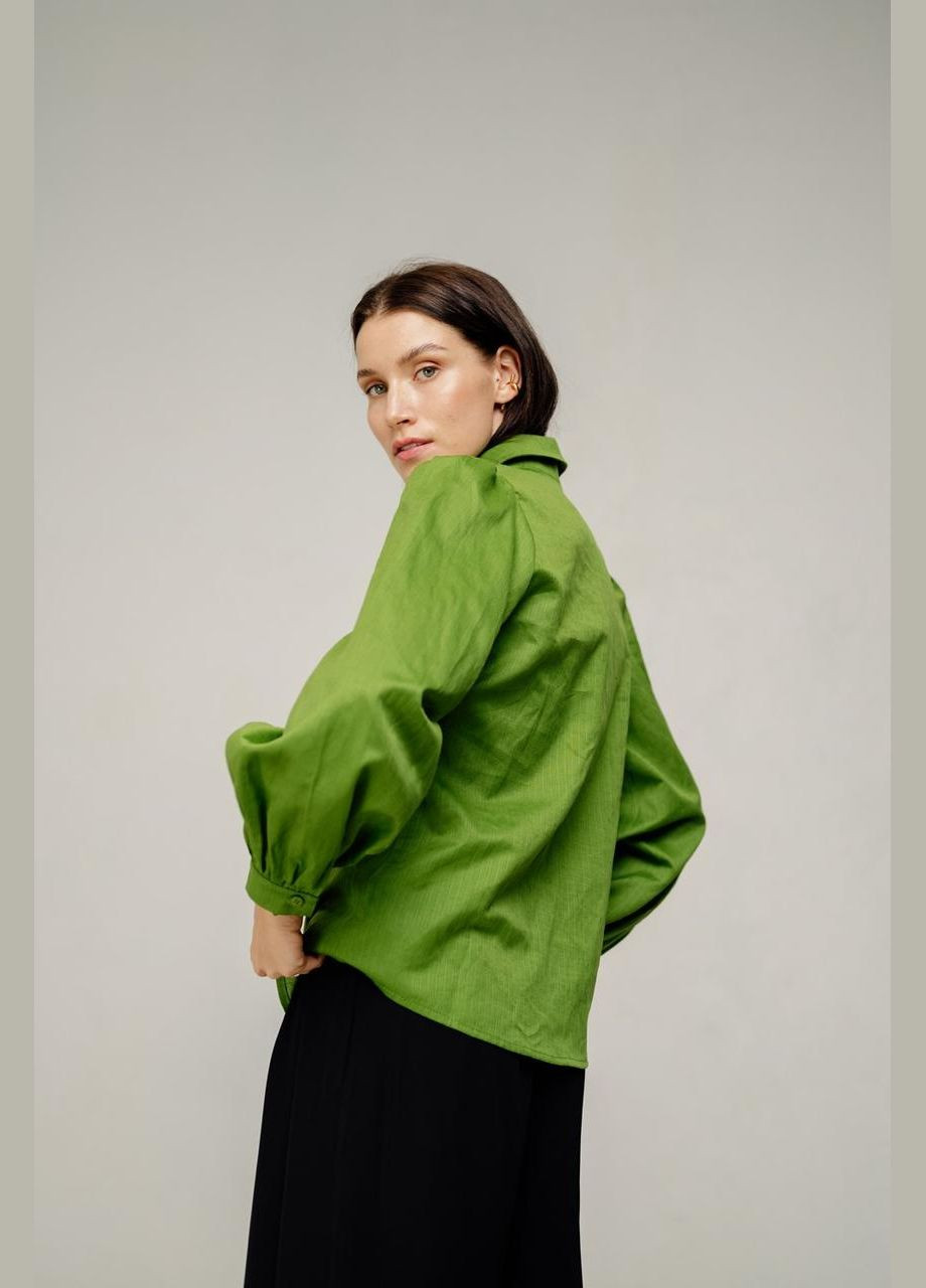 Зелена демісезонна блуза жіноча прямого крою зелена mkaz6416 Modna KAZKA