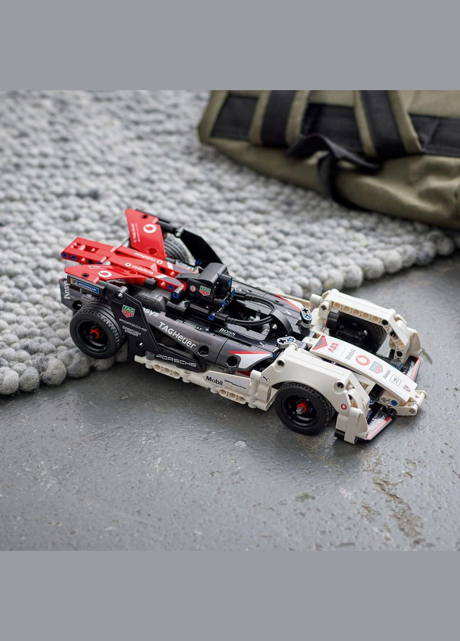 Technic Formula E Porsche 99X Electric 422 детали (42137) Lego (304055634)