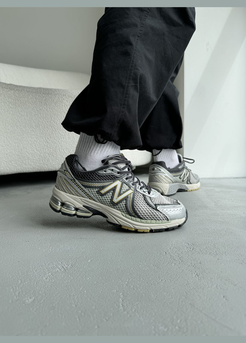 Серые демисезонные кроссовки мужские new balance 860 v2 gray | нью беланс 860 в2 серые No Brand