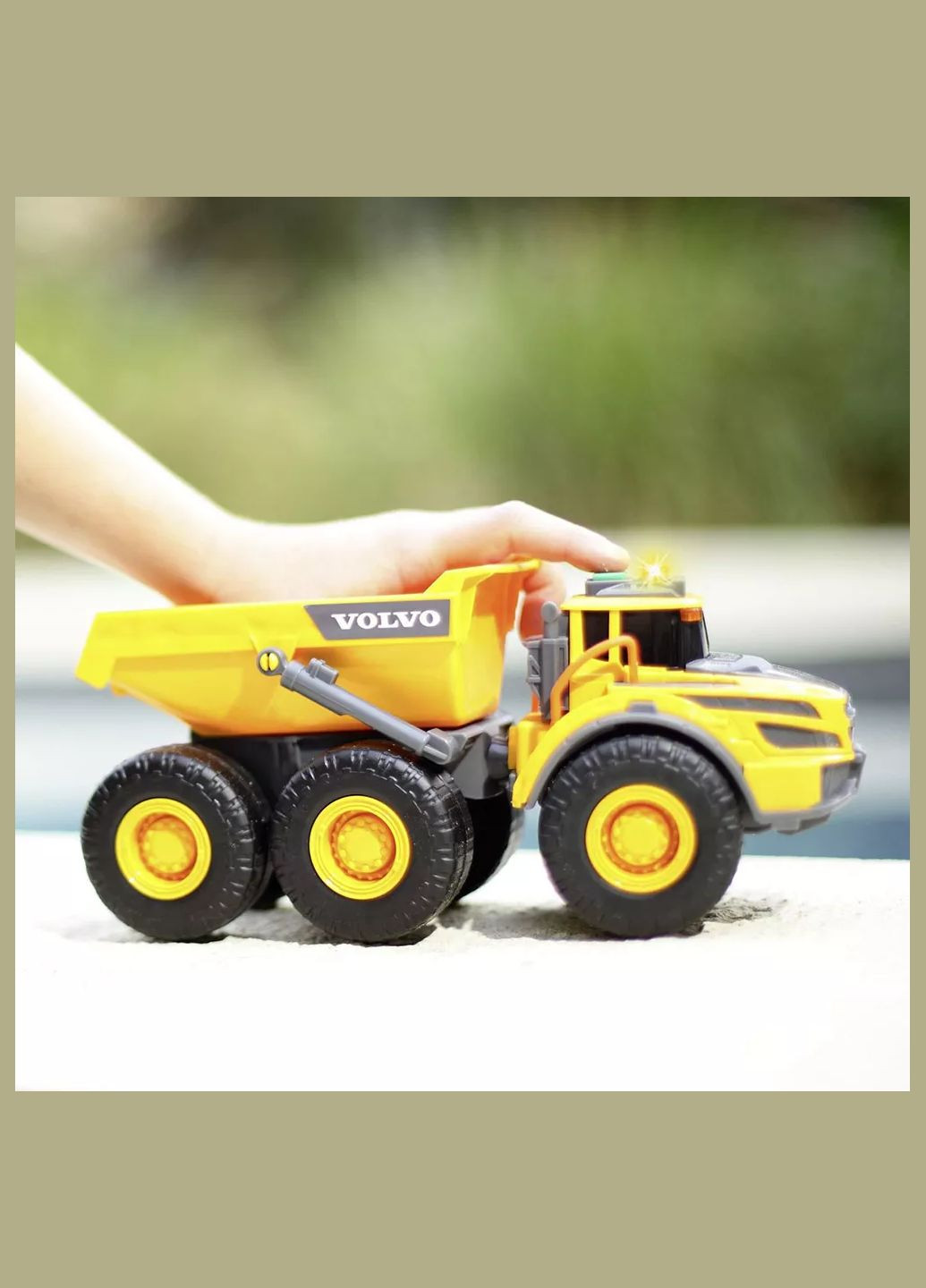 Машинка Самосвал Вольво (3723007) Dickie toys (330058592)