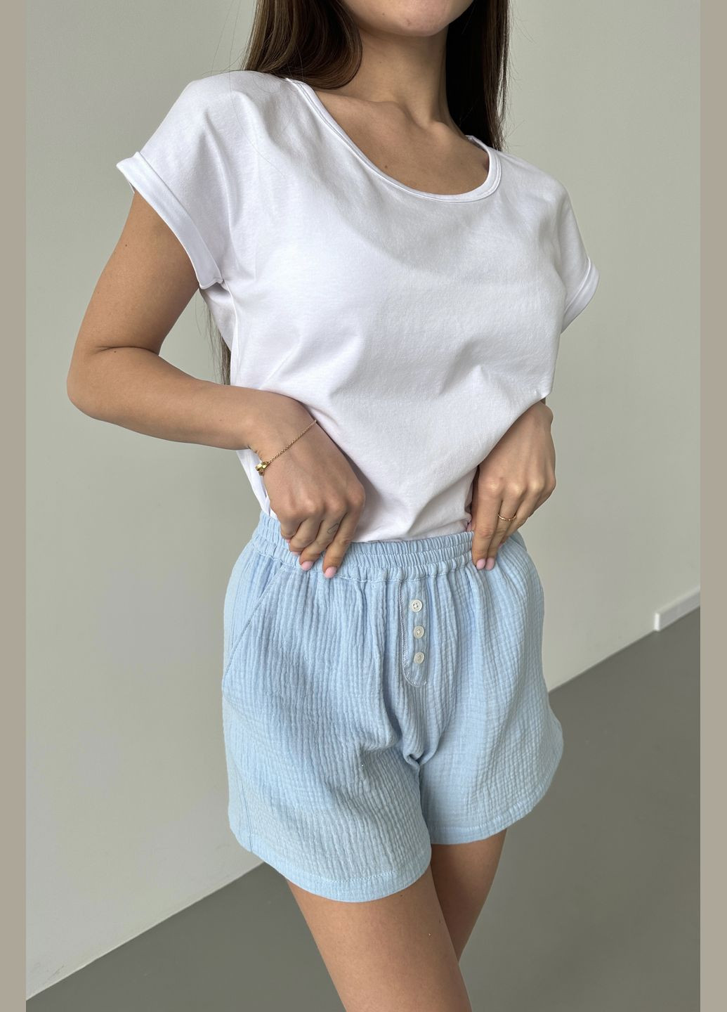 Голубая всесезон пижамный комплект женский футболка белая и шорты муслиновые футболка + шорты German Volf