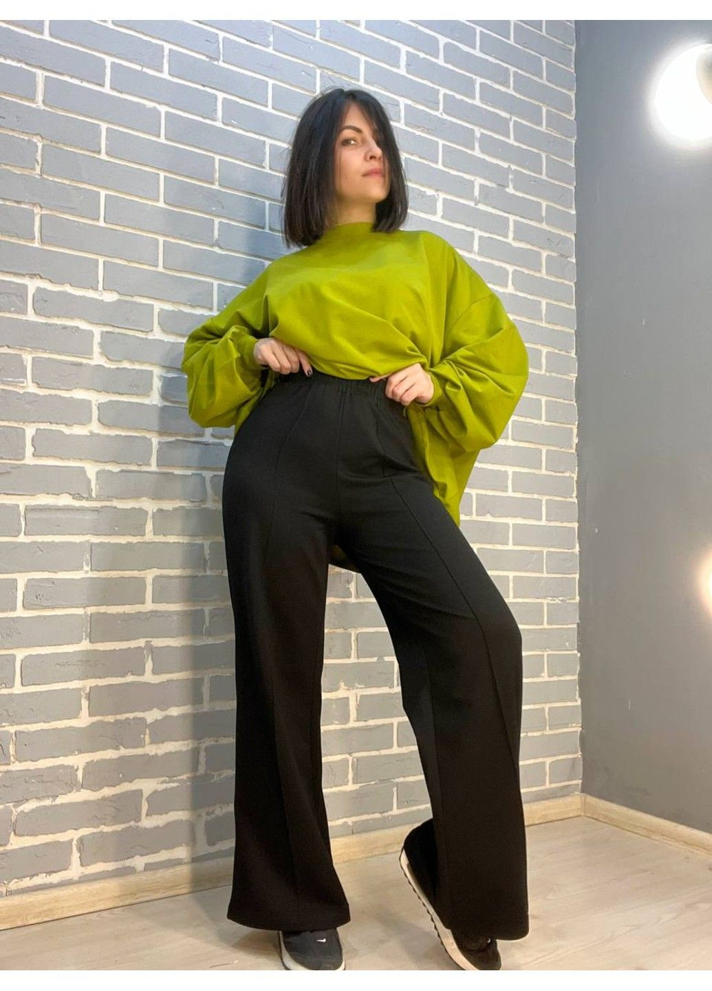 Костюм жіночий MY CITY 3044-8286 світшот широкий оверсайз та брюки палаццо зі стрілкою No Brand (313453267)