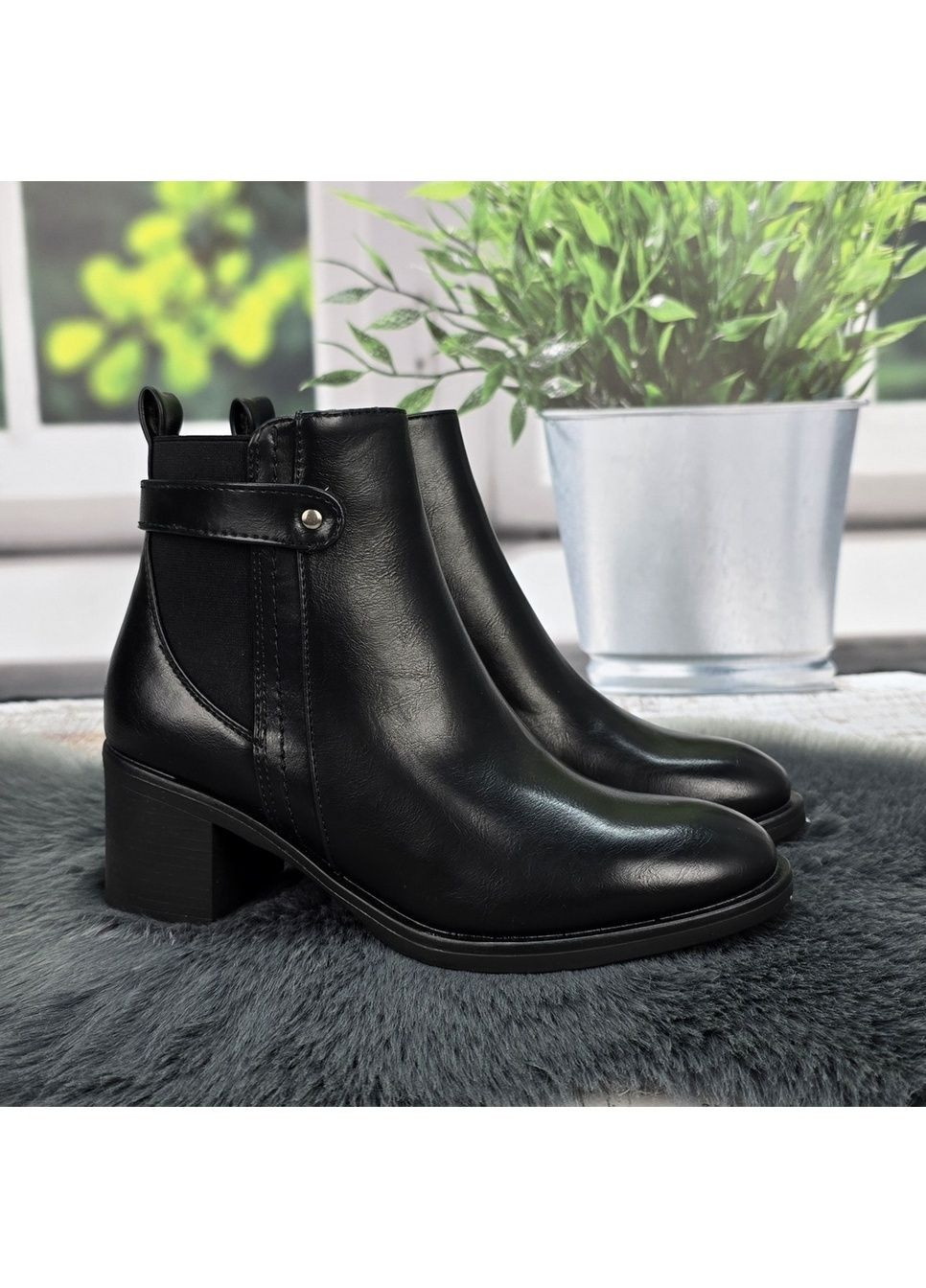 Осенние ботинки женские демисезонные черные на устойчивом каблуке No Brand из искусственной кожи